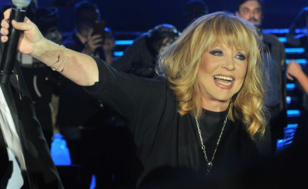 какое состояние у пугачевой. алла пугачева 2022. какое состояние у пугачевой. пугачёва без макияжа. пугачева в кепи.