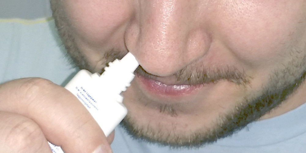 Как восстановить слизистую после сосудосуживающих капель. Капли в нос для улучшения обоняния носа.
