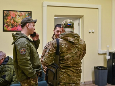 Медведев: на военную службу приняли более 452 тысяч человек
