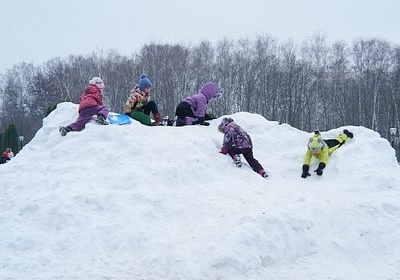 Россиян предупредили, почему не стоит убирать снег с дачного участка