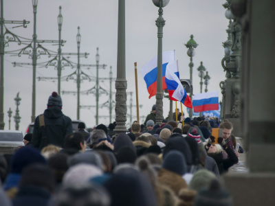 Праздничное шествие в Москве: российские студенческие отряды в дейс...