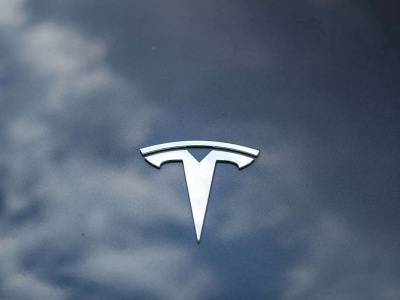 Первая летающая Tesla произвела настоящий фурор